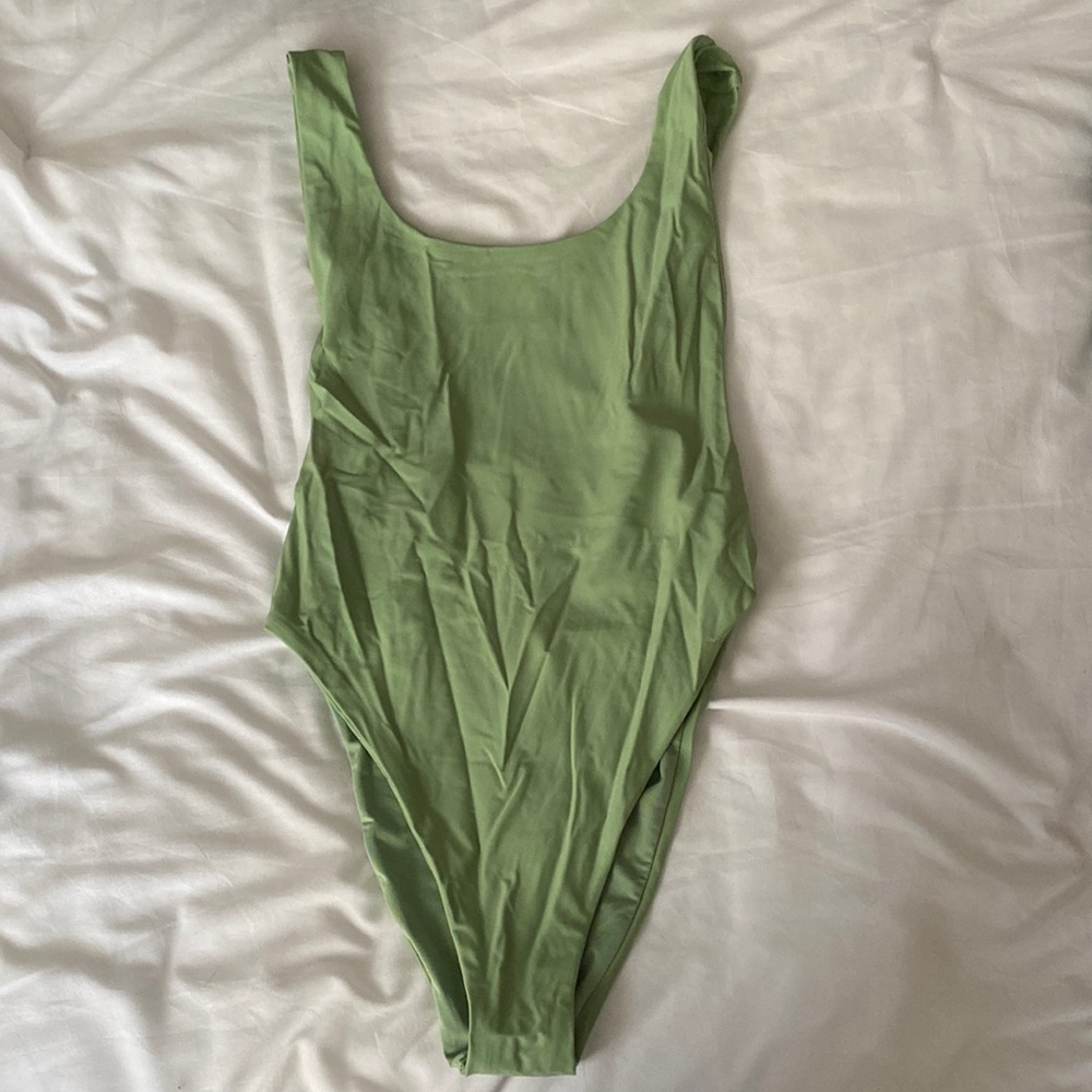 Aerie one piece swimsuit with low back